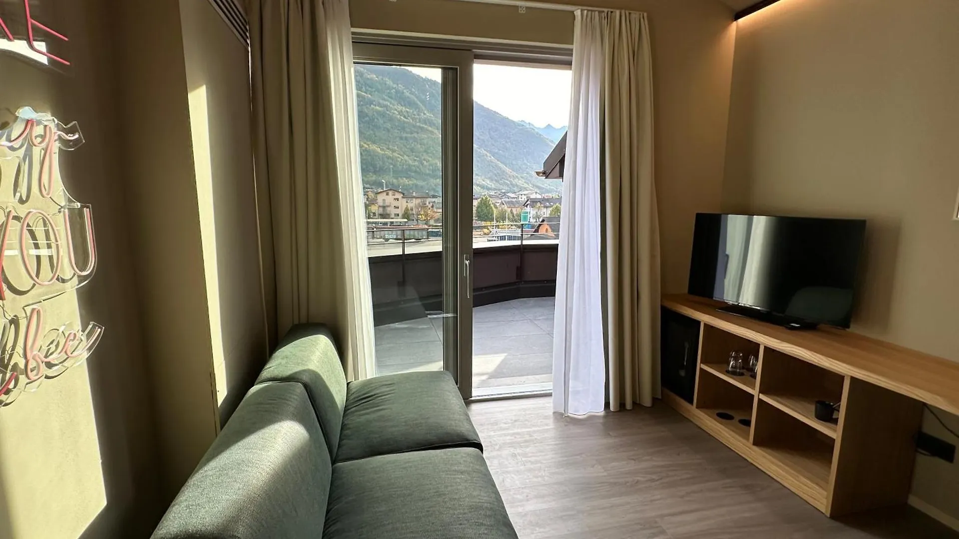 Terra Hotel Boutique Tirano 0*,